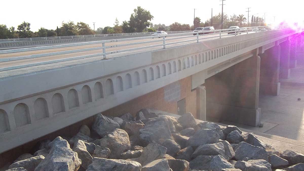 Edinger Avenue Bridge Widening Project